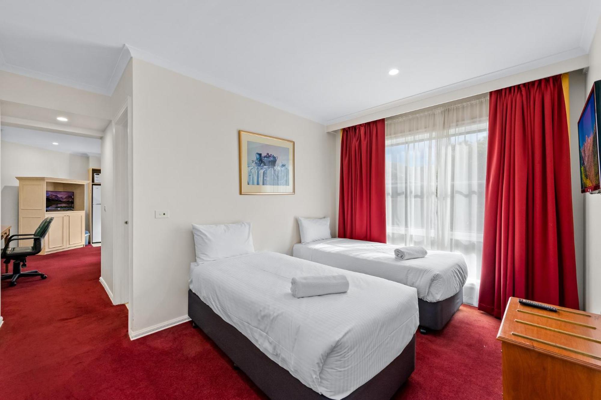 Rowville International Hotel Экстерьер фото