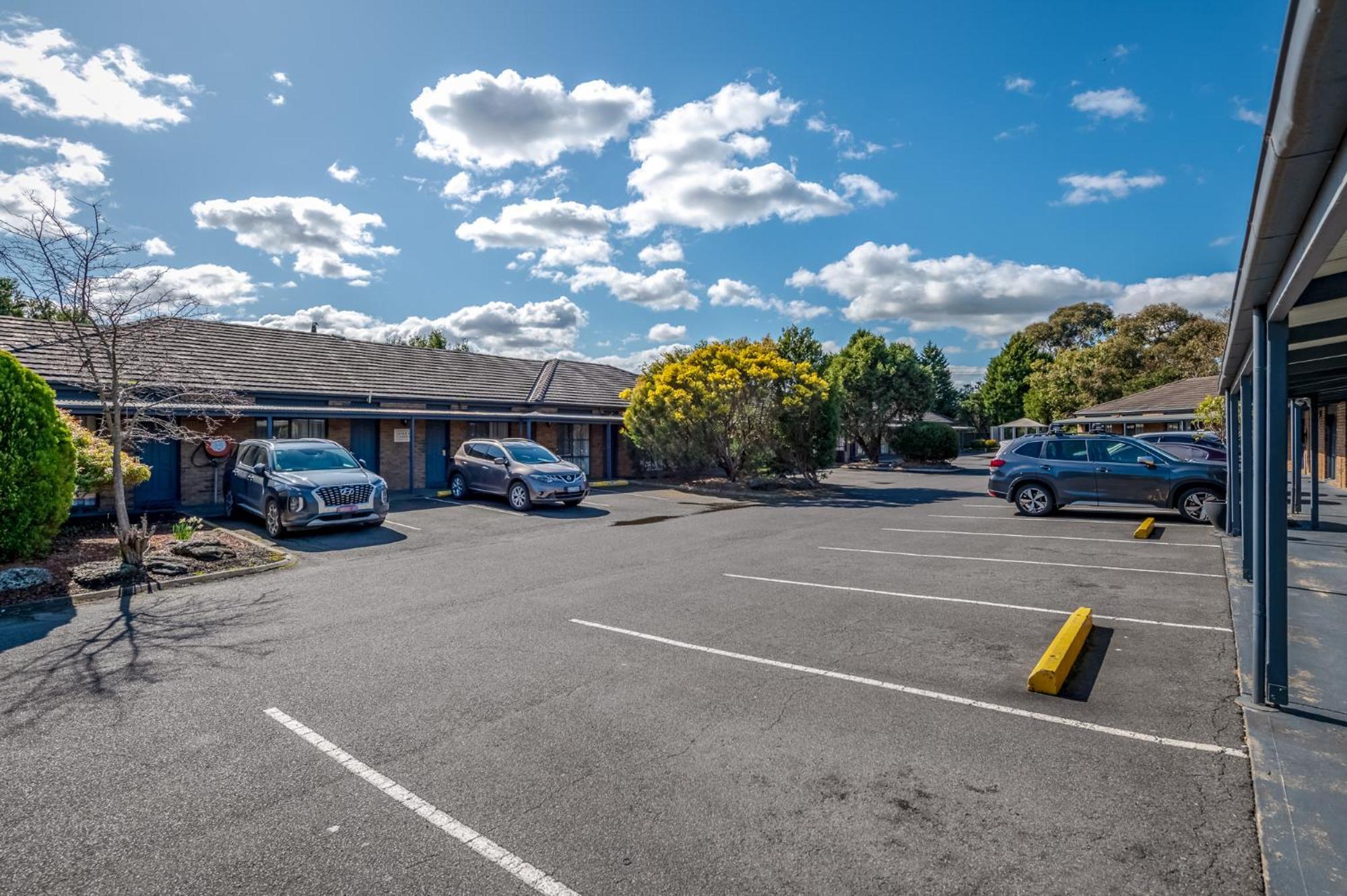 Rowville International Hotel Экстерьер фото