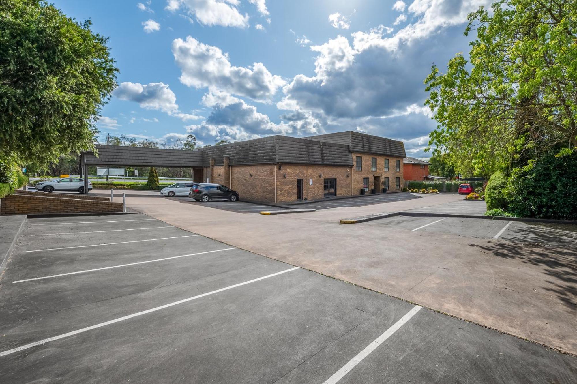 Rowville International Hotel Экстерьер фото