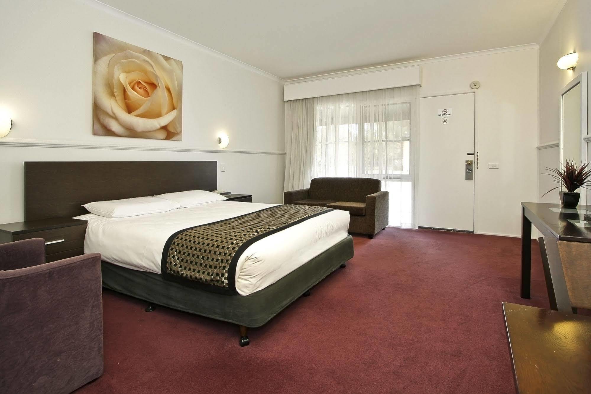 Rowville International Hotel Экстерьер фото