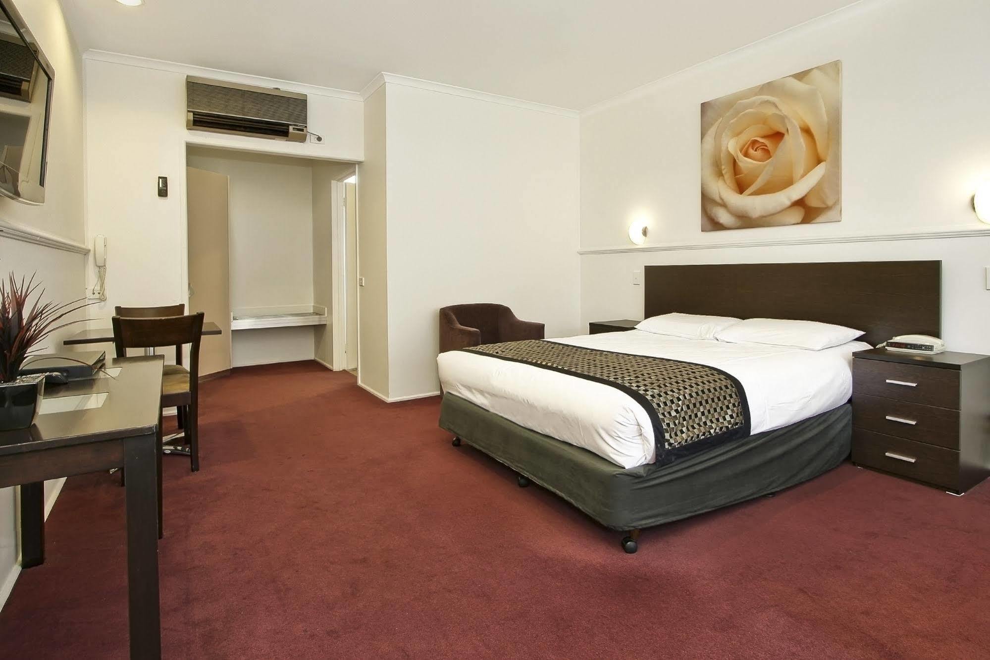 Rowville International Hotel Экстерьер фото