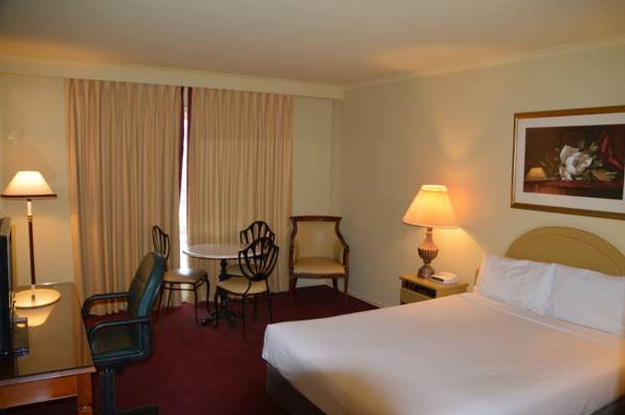 Rowville International Hotel Экстерьер фото