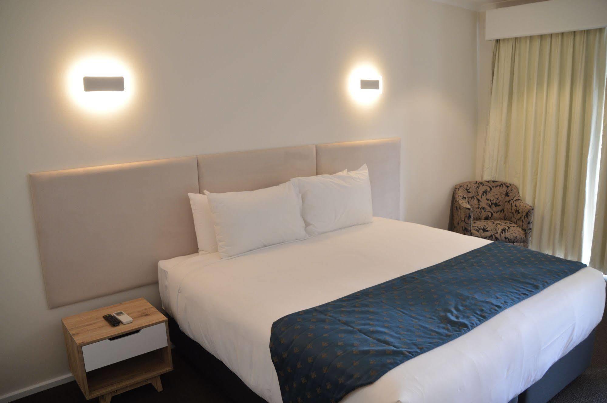 Rowville International Hotel Экстерьер фото