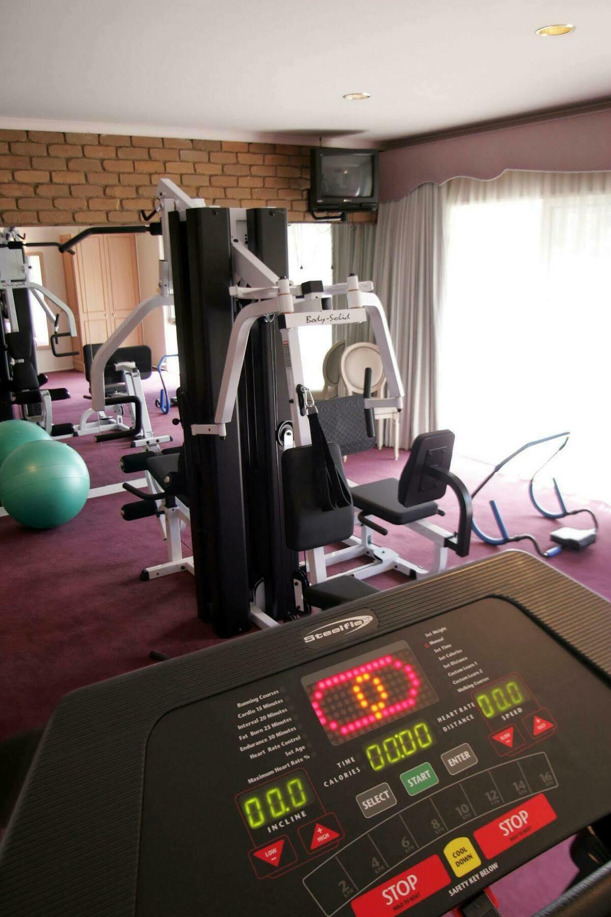 Rowville International Hotel Экстерьер фото